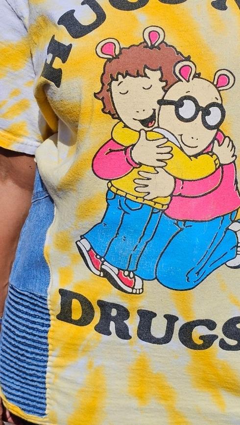 Hugs Only (L)